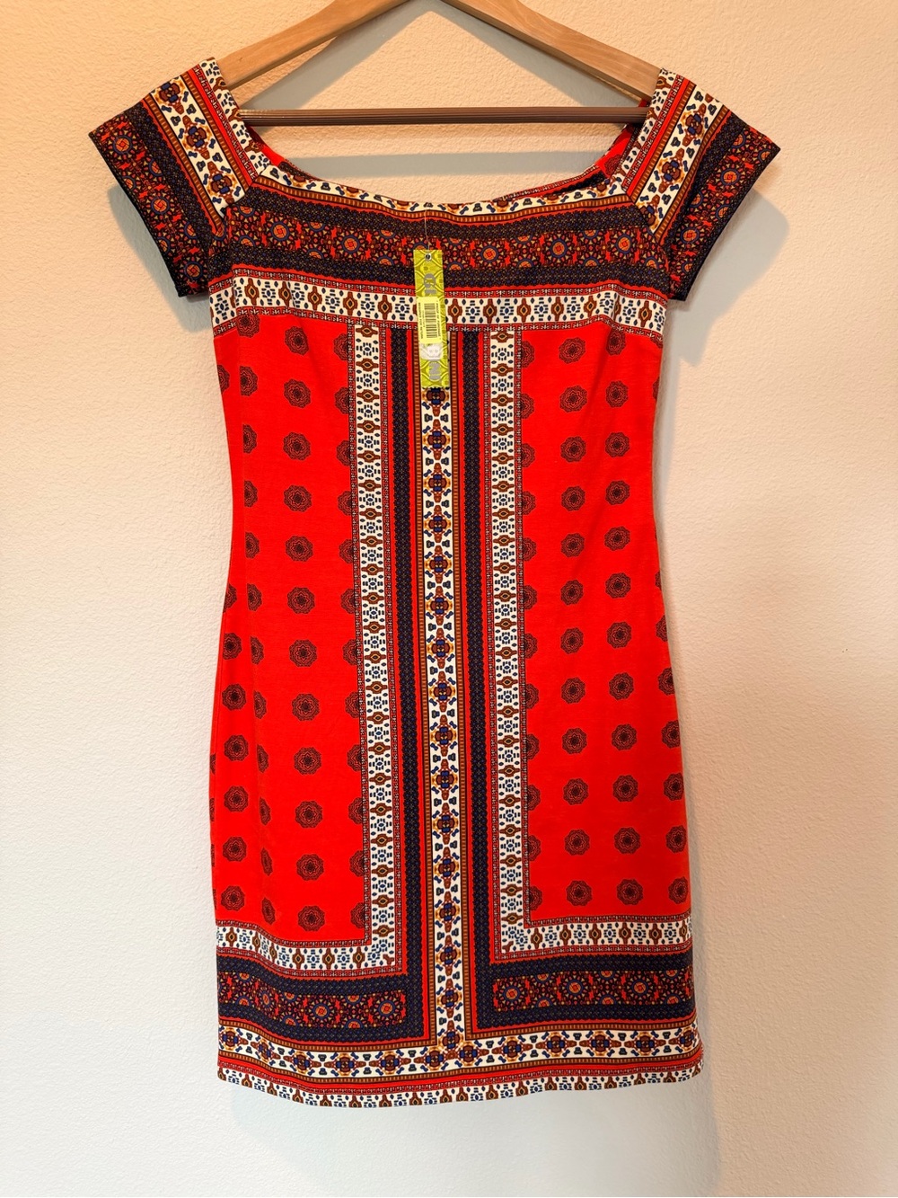 Gianni Bini NWT Red Scarf Print Bodycon Dress Size Medium #0259